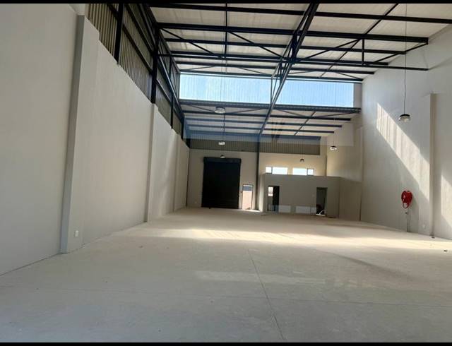 INDUSTRIAL PROPERTY TO RENT IN MAGNA VIA INDUSTRIAL